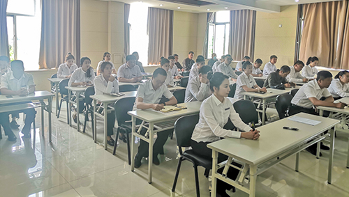 城區(qū)運營部召開“優(yōu)質服務、安全運營”安全服務培訓會